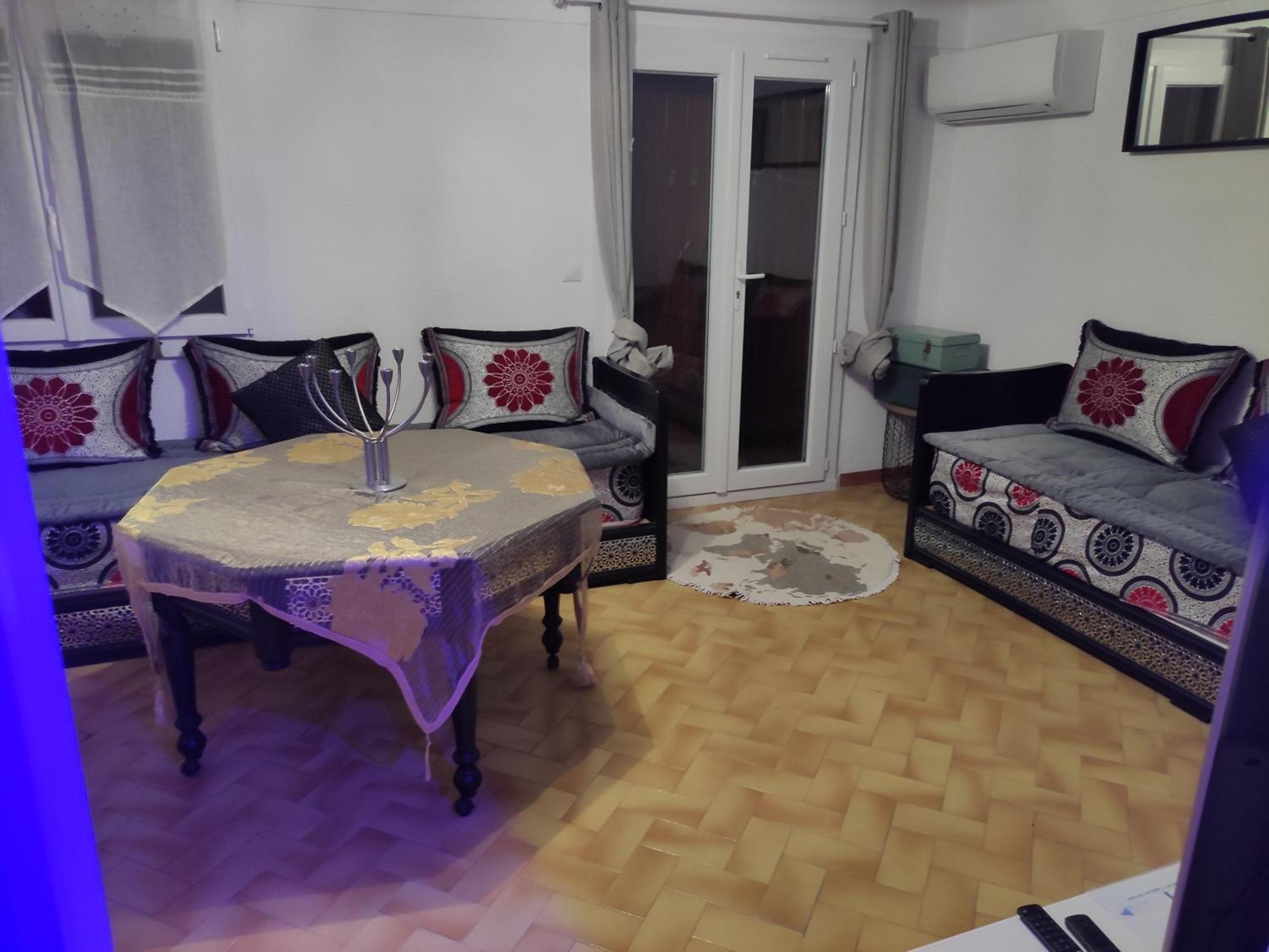 Maison En Rez-De Chaussee Pres Du Centre Ville D'阿爾勒 客房 照片