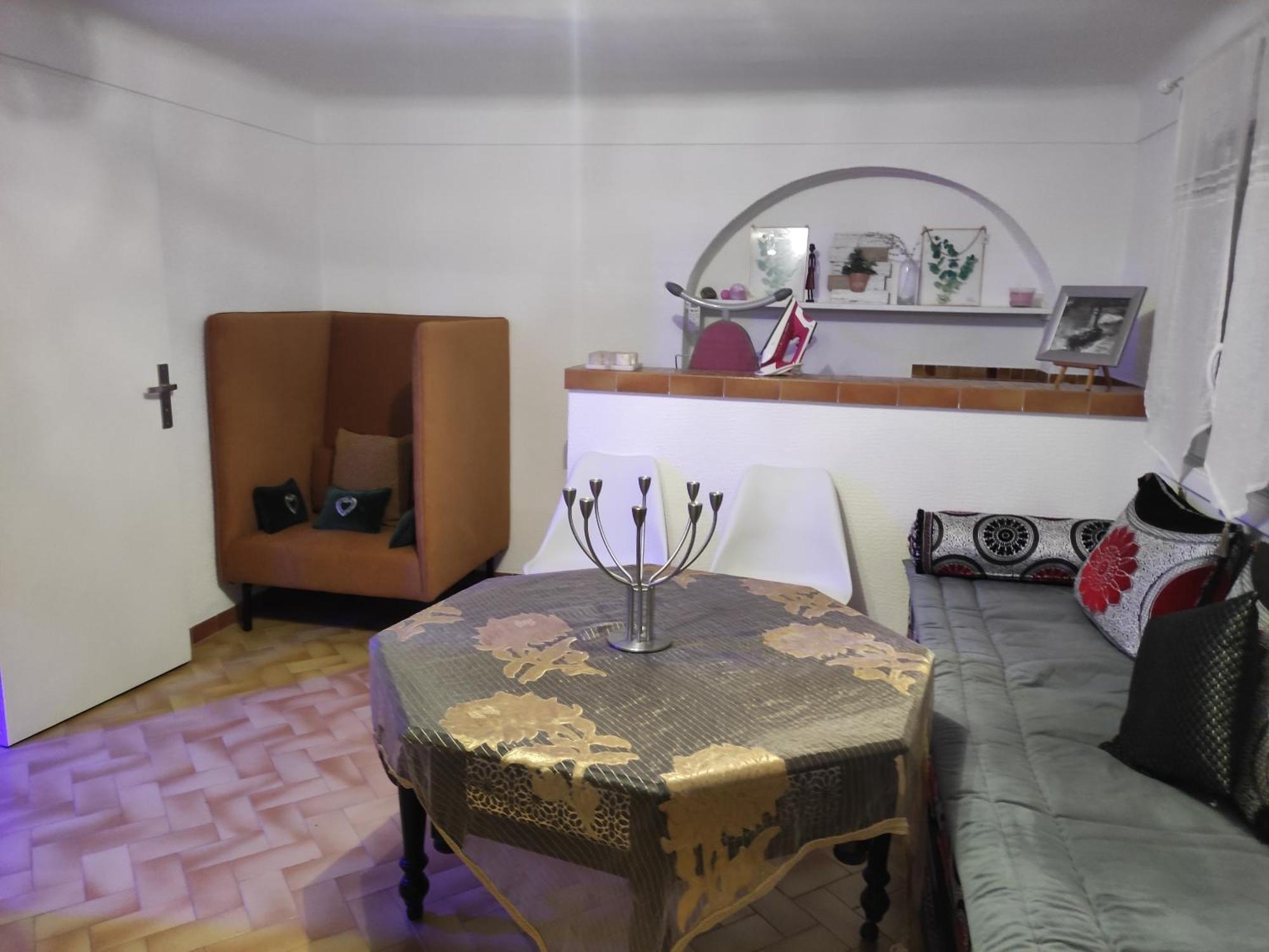 Maison En Rez-De Chaussee Pres Du Centre Ville D'阿爾勒 客房 照片